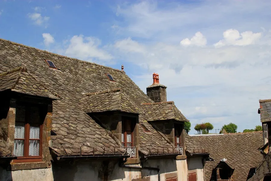 monument historique toiture lauze
