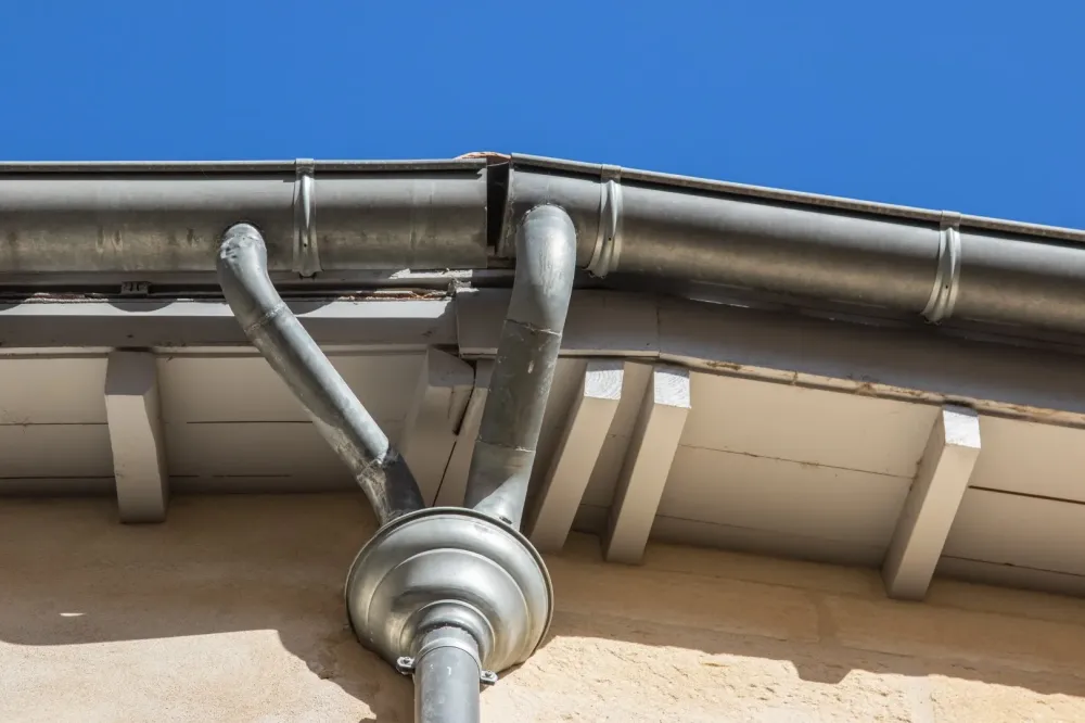 Habillage sous toiture à Séez